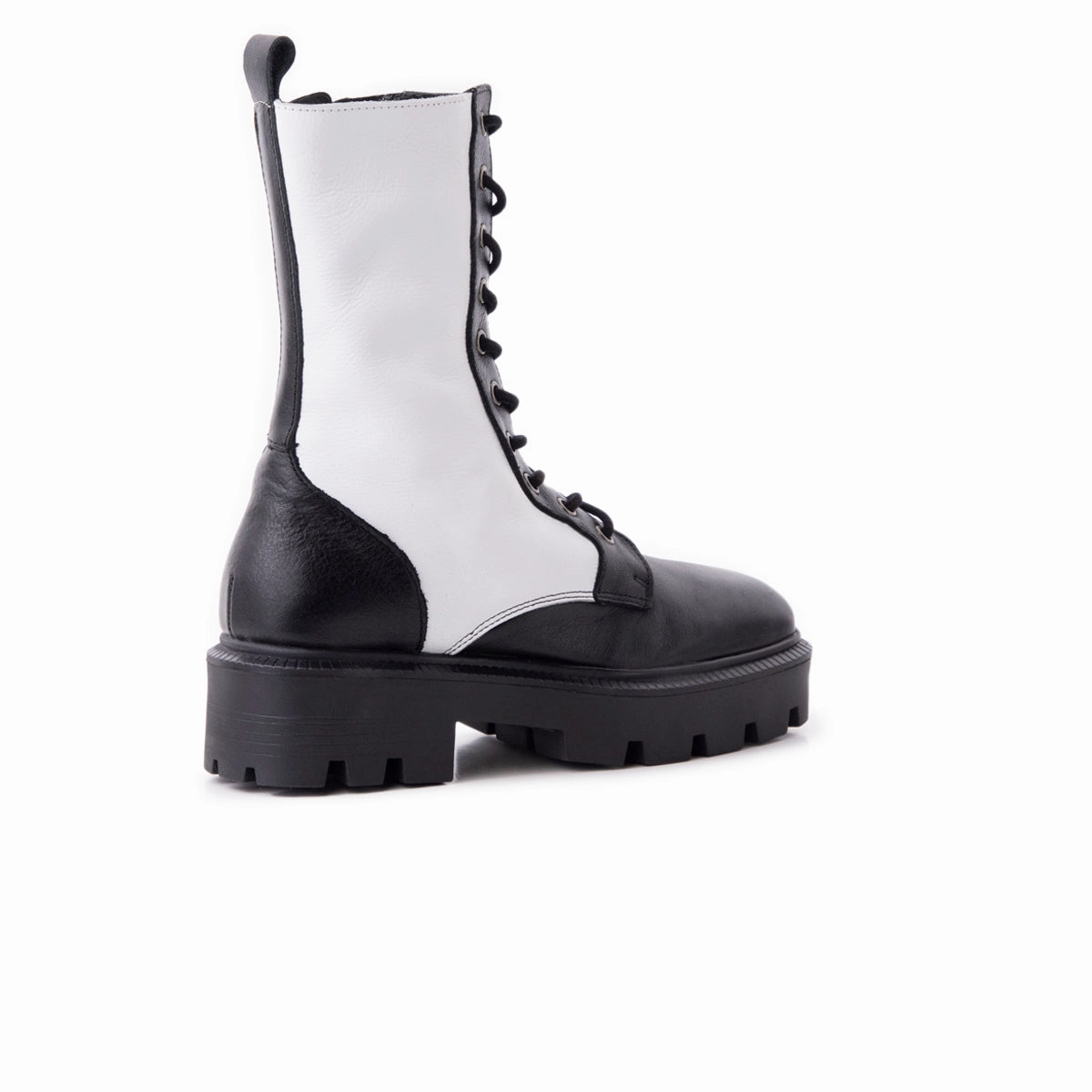 Gryffindor Black/White Leather