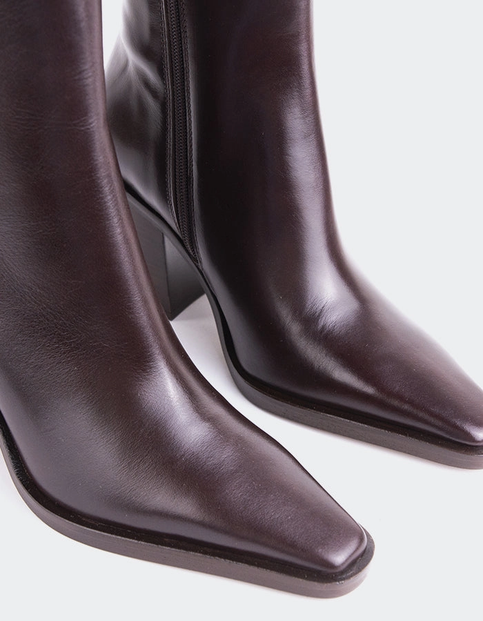Meraly Dark Brown Leather