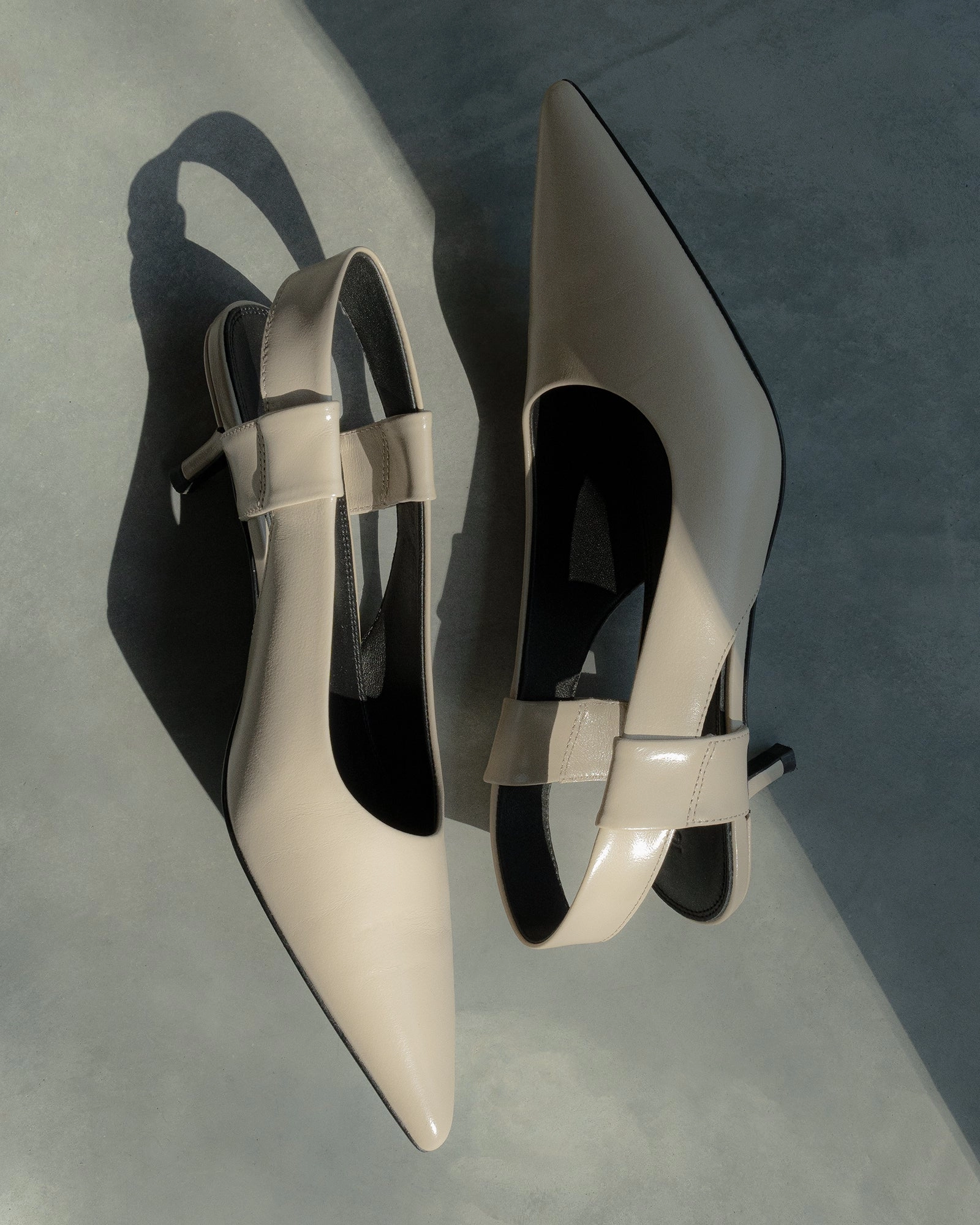 ROSA LOW HEELS SAND LEATHER