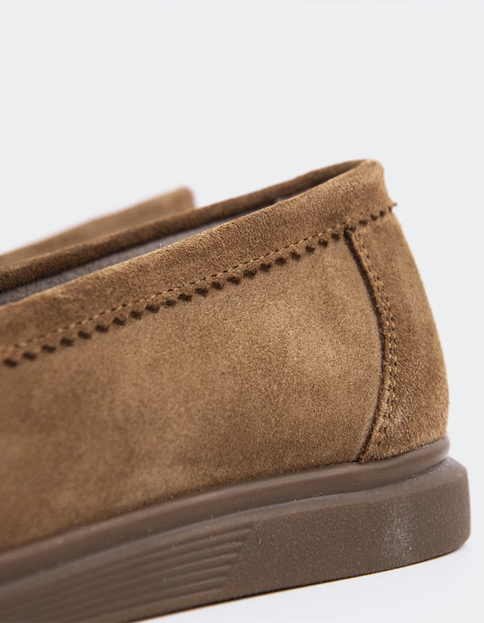 Sperry Cognac Suede